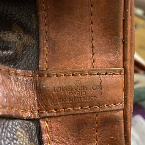 Louis Vuitton Brown Mono GM Bucket Draw String - Picture 15 of 16